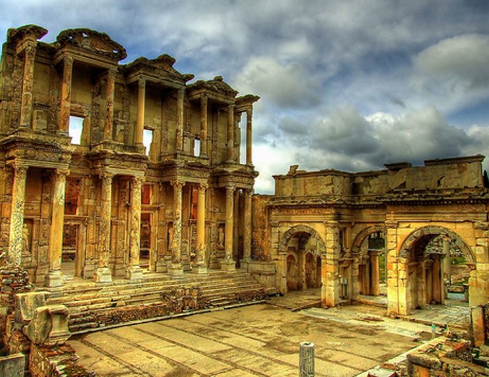 Celsus Library One Of The Most Beautiful Ancient Structures In Ephesus