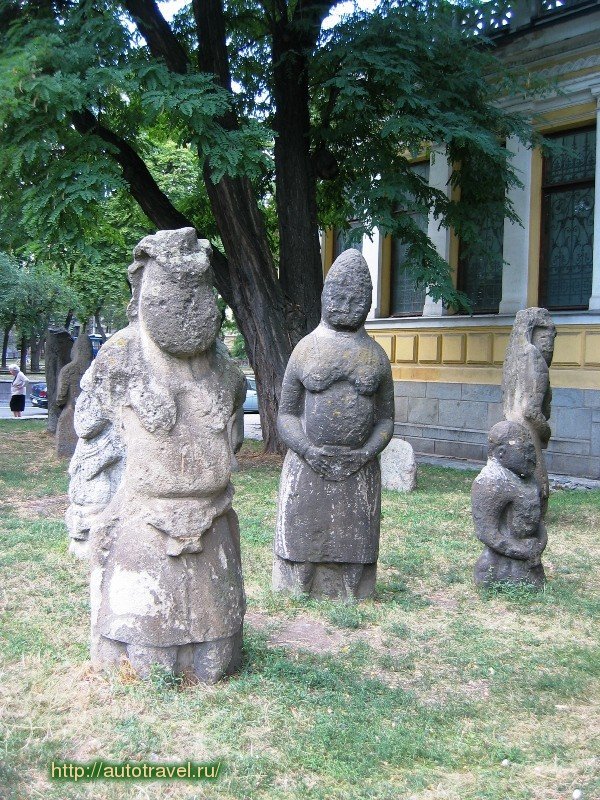 Striking Ancient Stone Idols The Polovtsian Statues Of