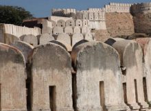 Great Wall Of India: Massive Structure That Surrounds Ancient Fort Of Kumbhalgarh