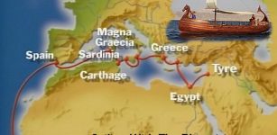 Sailing with the Phoenicians