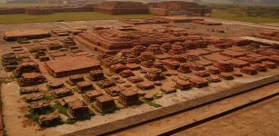 Ruins of Vikramshila. photo credits: wikipedia