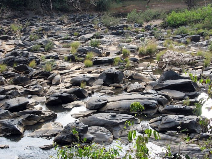 Mystery Of 1,000 Ancient Carved Shiva Lingas Discovered In India And  Cambodia | Ancient Pages