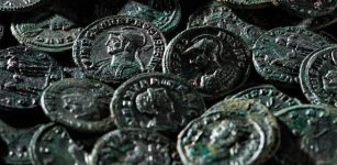 A Swiss farmer has discovered on his cherry plantation spectacular treasure: more than 4,000 Roman coins, exceptionally well-preserved and with high silver content. Archaeologists are puzzled.