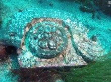 Previous surveys revealed that the underwater ruins consist of materials including “onigawara” decorative tiles engraved with Mitsuba-aoi, the design of the Tokugawa family crest, which is made up of three leaves of hollyhock inside a circle; a number of roof tiles; earthenware mortars; and whetstones. Credits: The Asahi Shimbun