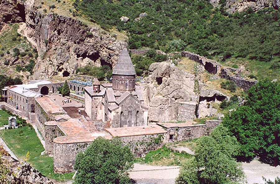 The spectacular towering cliffs surrounding the monastery are part of the Azat river gorge. 