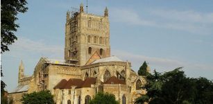 On This Day In History: 'The Wars Of The Roses' - Fighting For The Throne Of England At Tewkesbury - On May 4, 1471