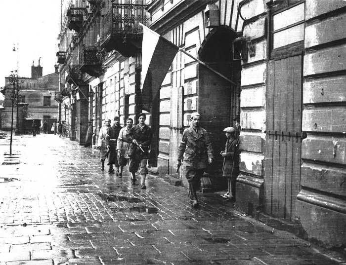 On This Day In History: The Warsaw Uprising Began - On August 1, 1944