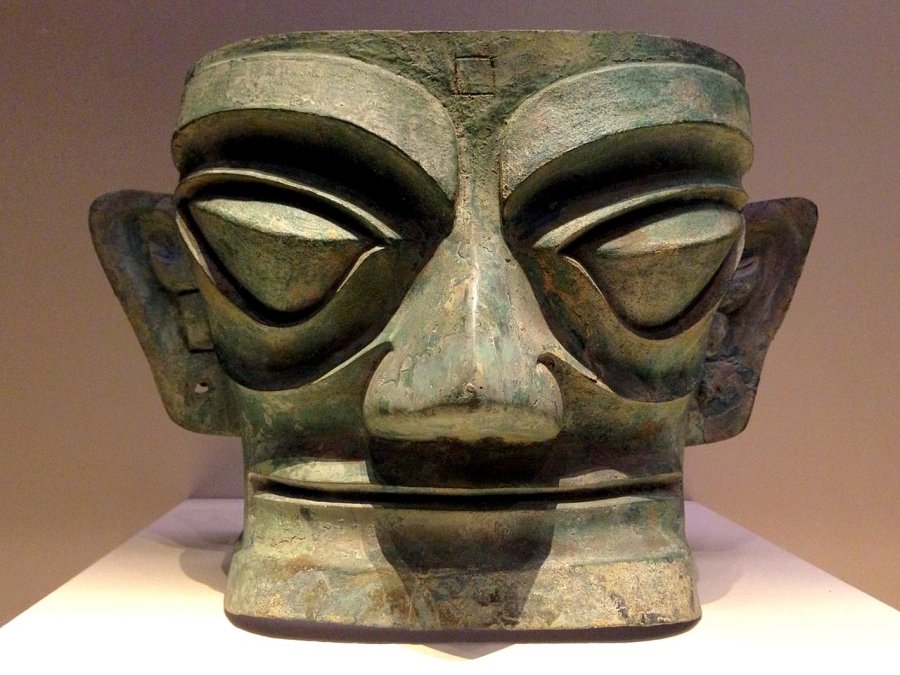 Sanxingdui Bronze mask. Image credit: Wikipedia