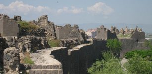 Diyarbakir - ancient city walls