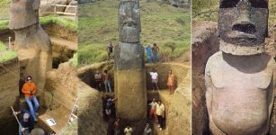 Easter Island statues