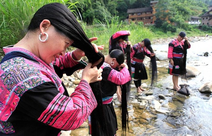 Huangluo: Long-Hair Village Where Women Don’t Cut Their Hair –A 2,000-Year-Old Tradition Of The Yao People