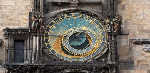Prague astronomical clock. Image via wikipedia