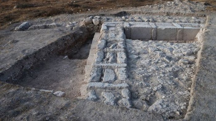 Large Mysterious 2,000-Year-Old Structure Discovered At The Center Of A Military Training Area In Israel