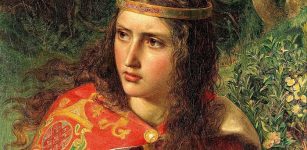 Eleanor Of Aquitaine - Mother Of King Richard The Lionheart And One Of Most Powerful Women Of Middle Ages