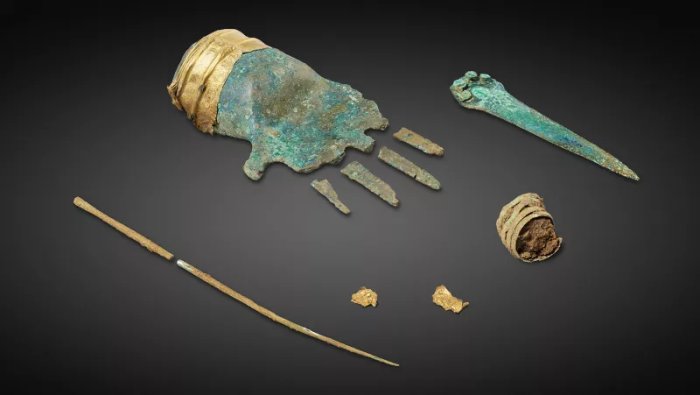 Unsolved Ancient Mystery Of Hand Of Prêles - - Unique Discovery Of Ancient Bronze Hand Puzzle Scientists