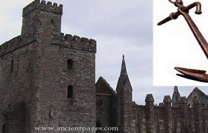 Medieval Celtic Mystery Written In Konungs Skuggsja - The King's Mirror Medieval Celtic Mystery Written In Konungs Skuggsja - The King's Mirror