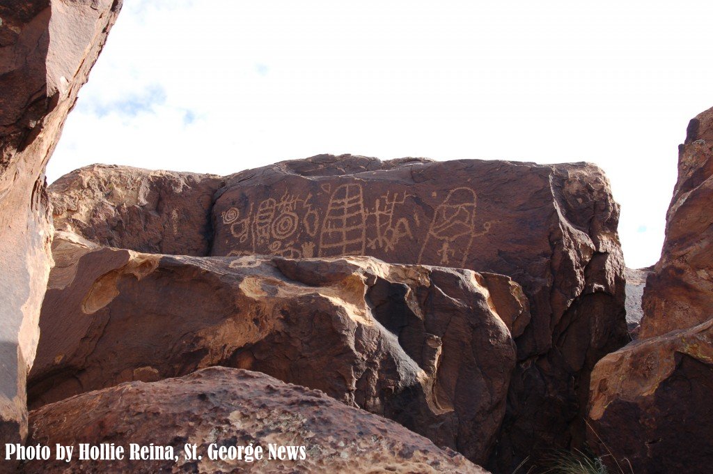 Ancient rock writing found on the Tempi'po'op trail in the Santa Clara River Reserve, Ivins, Utah, Nov. 12, 2014 | Photo by Hollie Reina, St. George News
