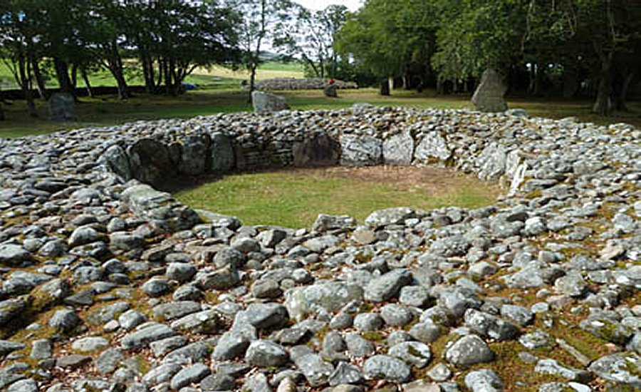 Clava Cairns ring