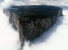 Mount Roraima. Image credit: Wikimedia Commons via /allthatsinteresting.com