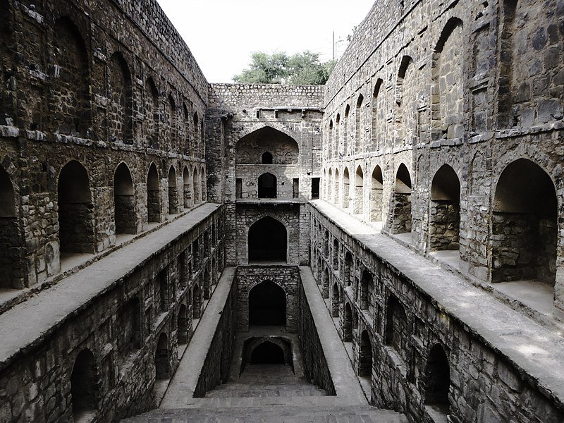 Agrasen Ki Baoli Retro Delhi. Image credit: Bibek Raj Pandeya/Wikipedia