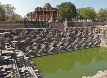 Modhera stepwell. Image credit: WalkThroughIndia