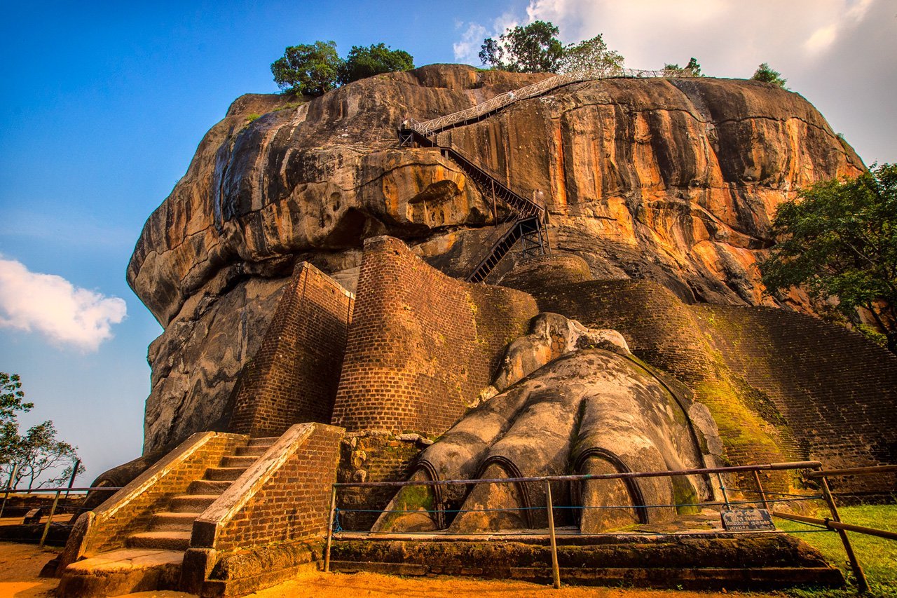 Amazing Sigiriya Lion Rock Fortress In Sri Lanka With Frescoes Mirror Wall And Miniature Gardens Ancient Pages