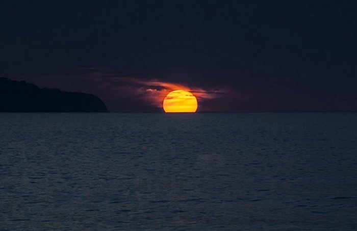 Mysterious Vanishings Around The Azores And The Riddle Of The ‘Cosmic Brain’ Influence