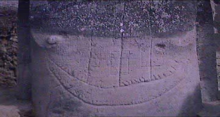 The pigment was used to paint the statues, just as the Rapa Nui used pigment to paint their bodies for certain ceremonies.