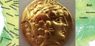 Cenomani gold coin.