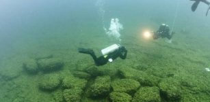 Traces of a civilization twice as old as the Stonehenge and the Great Pyramids have been discovered in Lake Huron