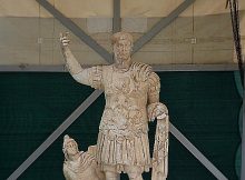 Trajan statue found in Laodicea