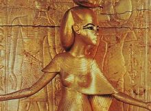 Serket protecting the shrine for the canopic vases of the Tomb of Tutankhamon. Image credit: National Museum, Cairo, Egypt