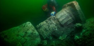 Granite columns and a Greek temple were found during recent dives and studies in the ancient sunken harbour city Heracleion, off Egypt 's north coast. Image credit: Ministry of Antiquities