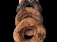 Ostrich eggshell beads have been used to cement relationships in Africa for more than 30,000 years. Credit: John Klausmeyer, Yuchao Zhao and Brian Stewart