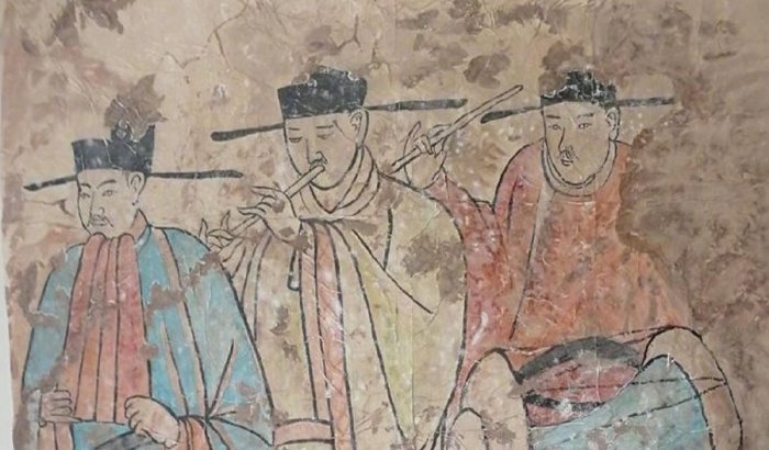 Ancient fresco tomb discovered during road construction in Inner Mongolia