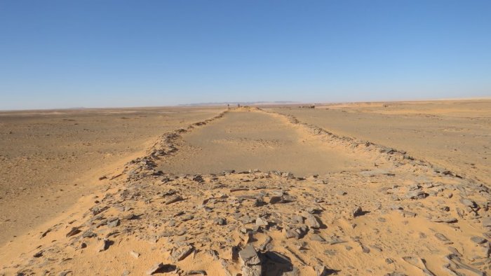 Mysterious Mustalis - Giant 7,000-Year-Old Stone Monuments In Saudi Arabia Baffle Scientists 