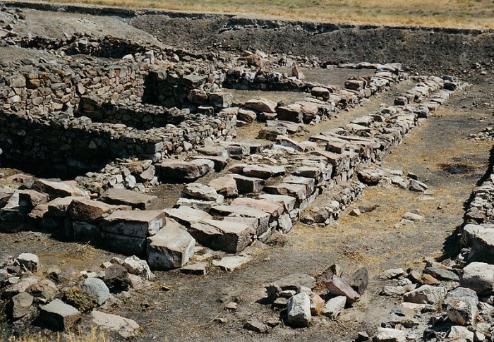 Hittite palace at Kültepe by Klaus-Peter Simon