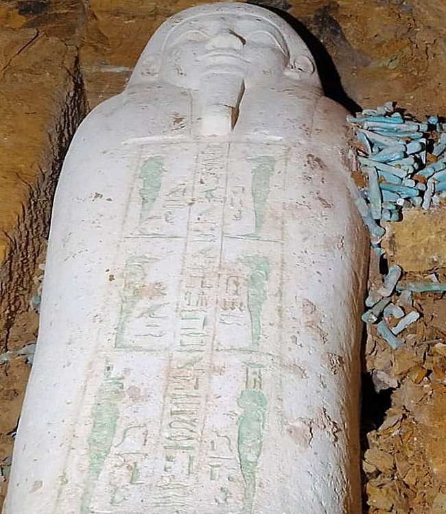 The limestone coffin, which was found in the well, features painted reliefs in good condition representing the four children of Horus.