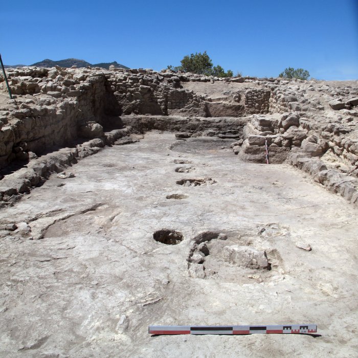 Governing hall at La Almoloya. Archaeologists affirm that this is the first time a building specifically designed for political purposes is discovered in Western Europe.