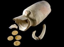 Marvelous Juglet With Pure Four Gold Coins Found In Jerusalem - Someone's Piggy Bank?