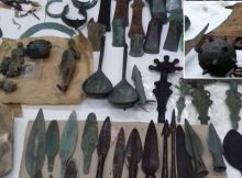Serbian Customs seized an archaeological collection that they illegally tried to import into the country under the guise of a cargo of Parquet from Ukraine.