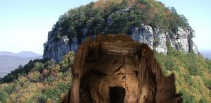 Pilot Mountain Is Home To A Mysterious Underground Civilization - Cherokee Legend Tells