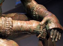 Boxer At Rest - Rare Sculpture And Masterpiece Of Hellenistic Bronze Age Art