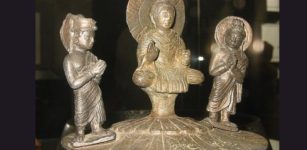 Kanishka Casket - Beautiful Ancient Buddhist Treasure In Gilded Copper