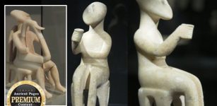 The Cyclades And Their Advanced And Mysterious Society Lost In Time