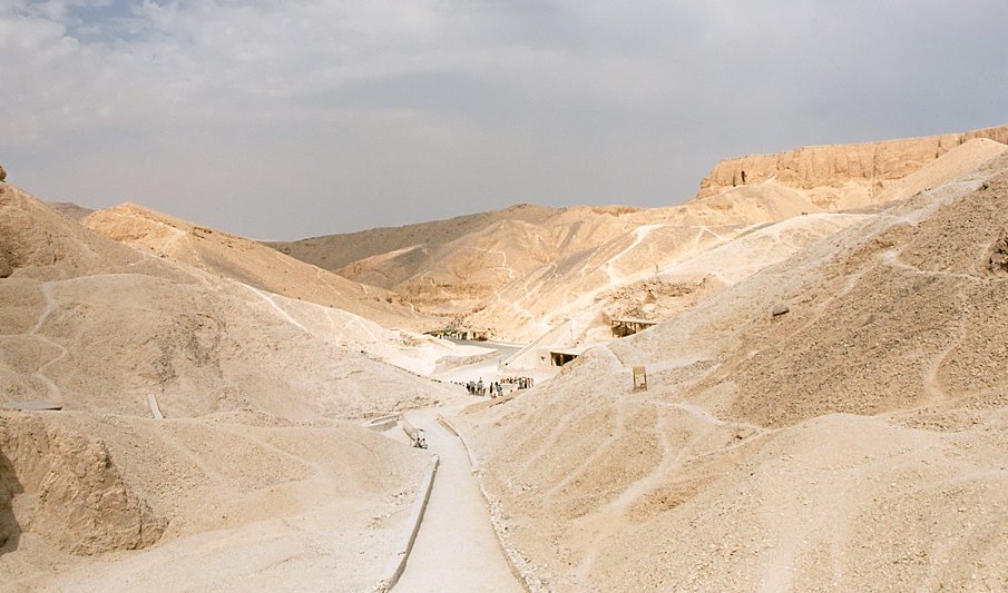 A view down the Valley of the Kings, Luxor, Egypt. Image credit: Przemyslaw "Blueshade" Idzkiewicz - CC BY-SA 2.5CC