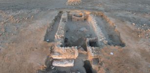 Unusually Arranged Skeletons And Artifacts Found Inside Inside A 1,500-Year-Old Tomb In Berenice Troglodytica, Egypt