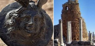 1,800-Year-Old Military Medal with Medusa Head Unearthed In Ancient City of Perre, Southeastern Turkey