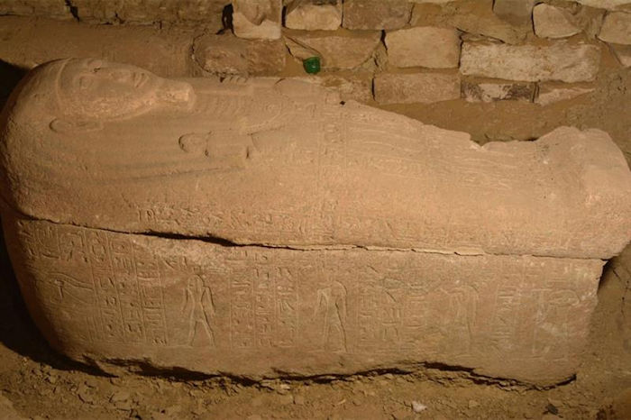 Sarcófago do chefe do tesouro do rei Ramsés II encontrado em Saqqara, Gizé