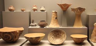 How Did Hunter-Gatherers Spread Knowledge Of Pottery Vast Distances Over A Short Period Of Time?